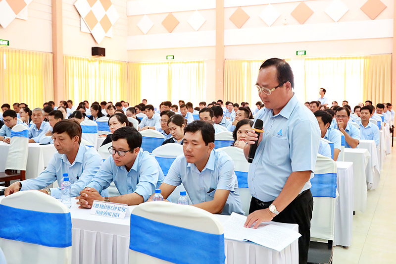  7. Dai bieu th.lan tai HN.jpg